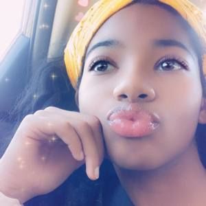 Meet your Posher, Alyssa